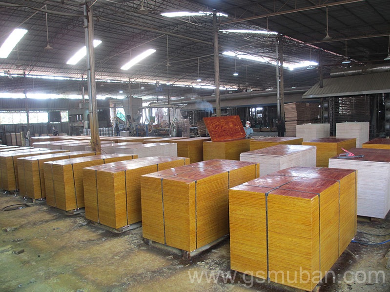 生產(chǎn)建筑模板屬于什么行業(yè)？是建筑行業(yè)嗎？